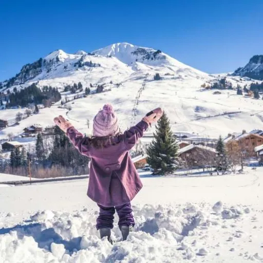 Partir au ski avec bébé : 5 conseils incontournables