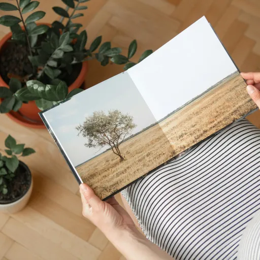 Livre photo de vacances en famille : 8 conseils pour raconter votre voyage sans y passer des heures