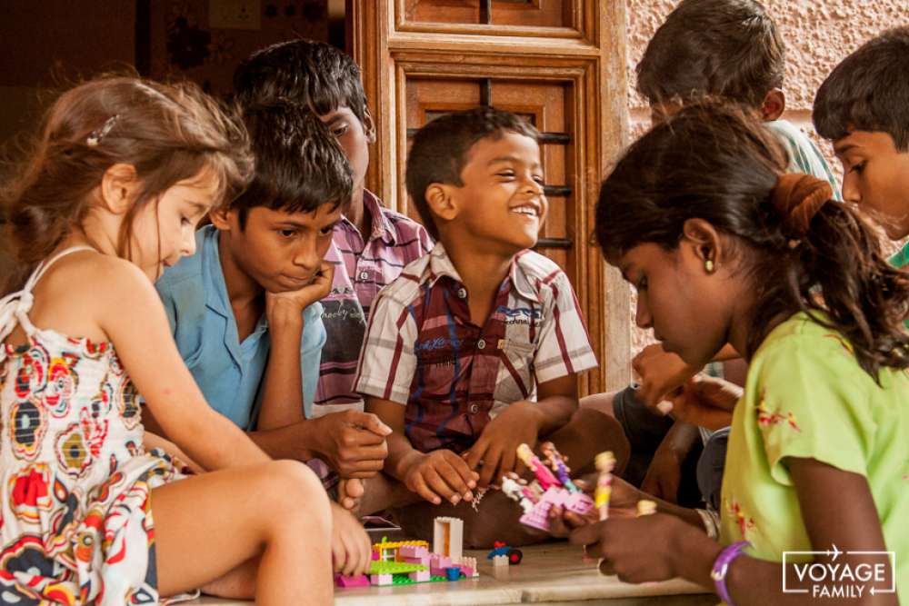 mission humanitaire avec enfants