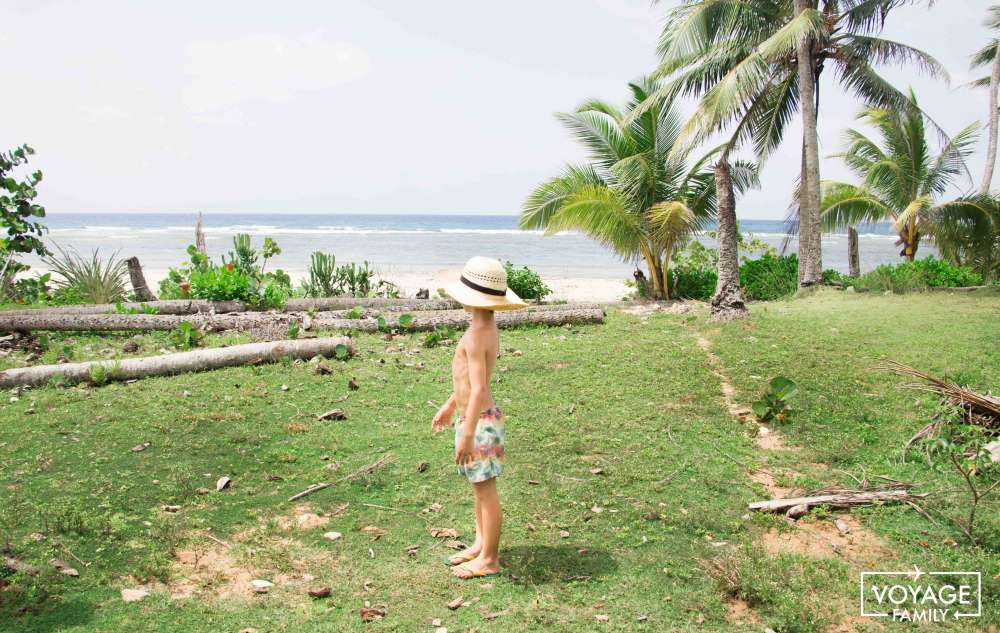 plage près de baracoa lors d'un voyage à cuba avec enfants