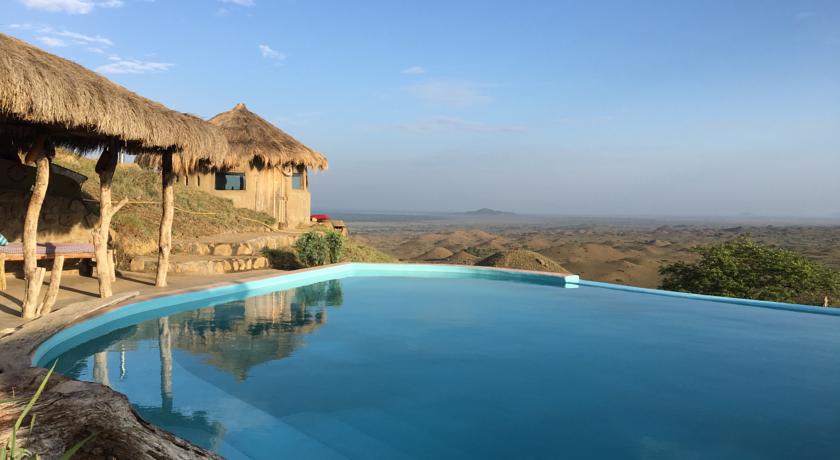 lodge maassai hotel piscine famille tanzanie