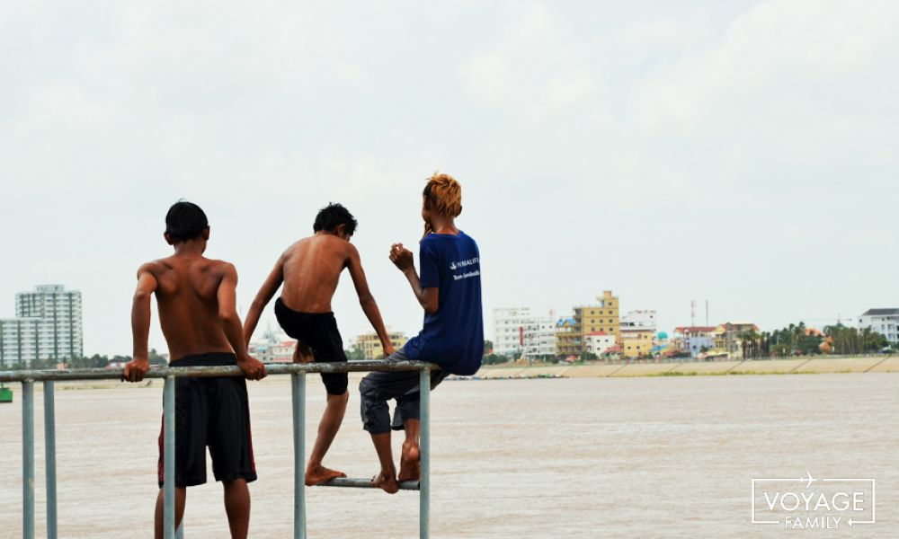 CAMBODGE FAMILLE