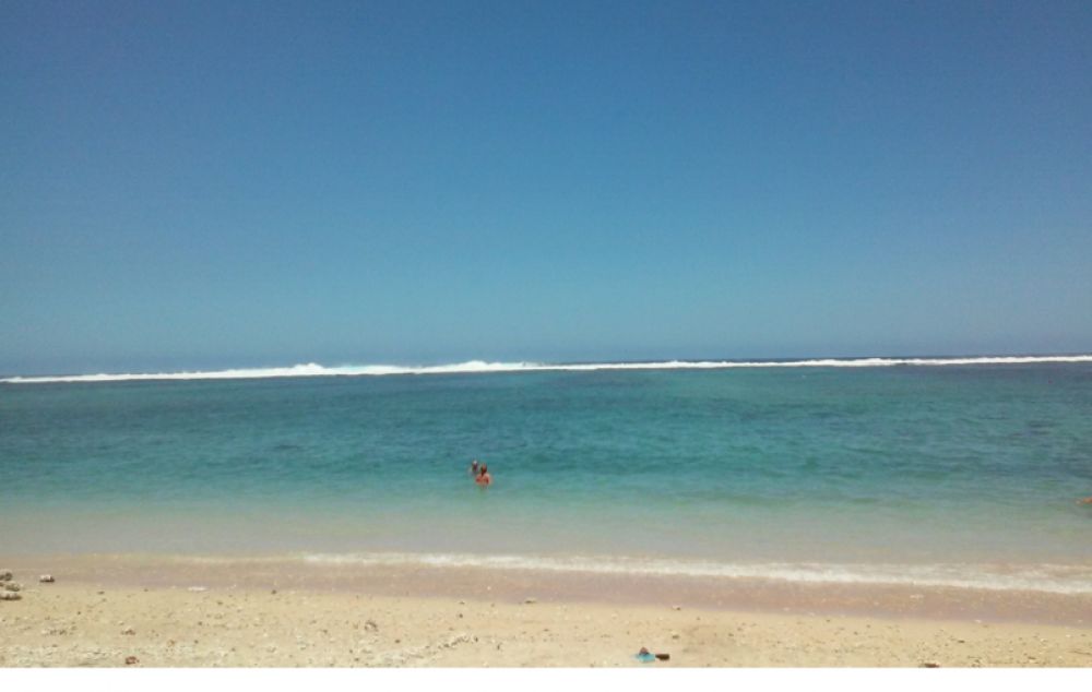 plage saline les bains trou d'eau