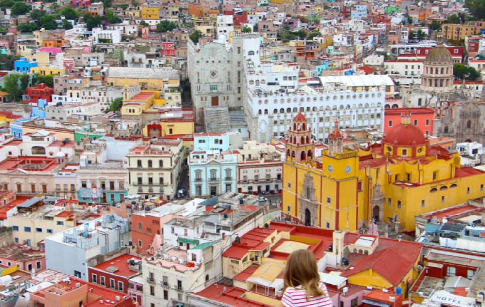 vue sur les hauteurs de guanajuato mexique