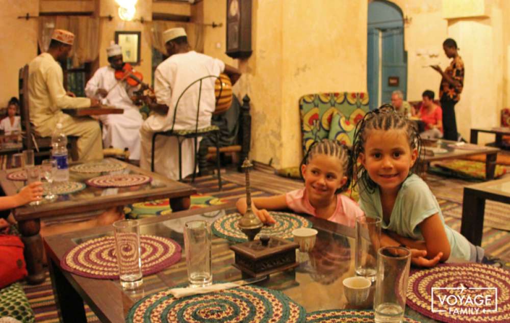 restaurant stone town zanzibar en famille