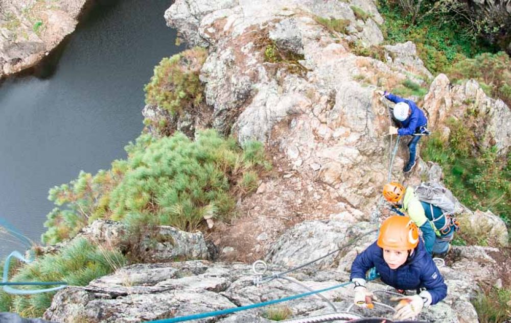 Pourquoi tester la Via Ferrata avec les enfants