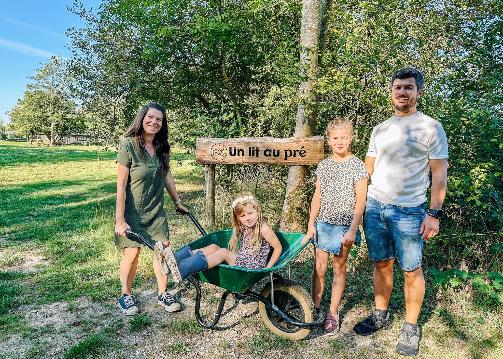 Séjour à la ferme unique avec Un Lit au Pré